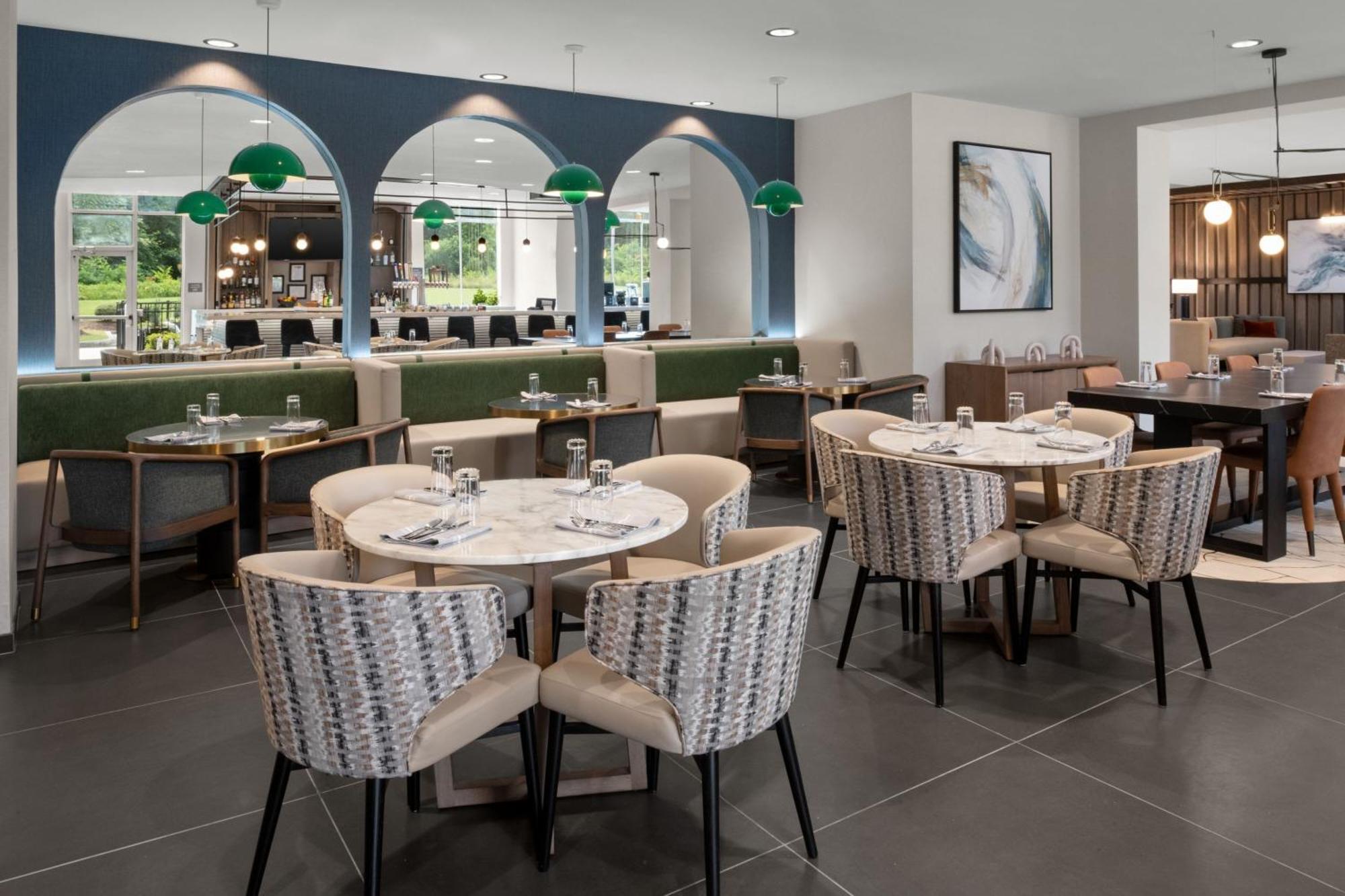 Delta Hotels By Marriott Colonial Heights Ngoại thất bức ảnh
